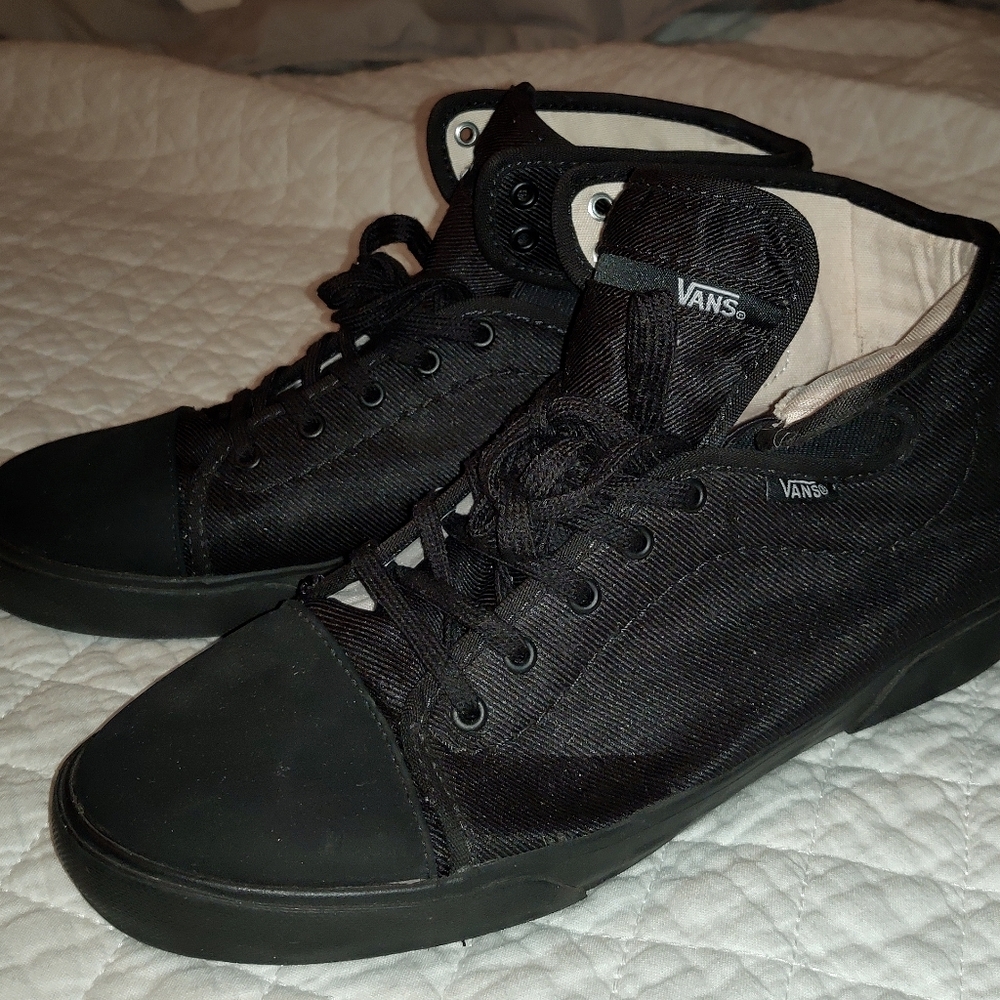 Vans hadley suede tip high tops